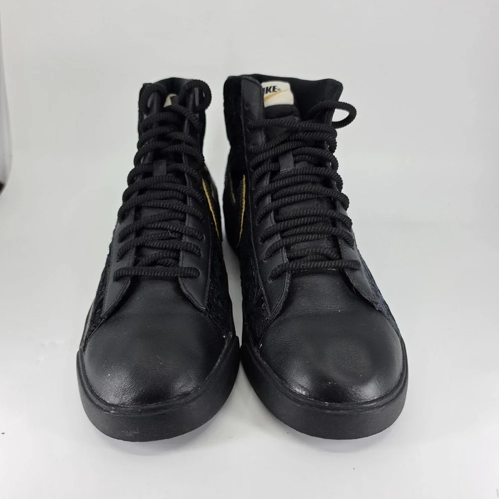 Nike please see